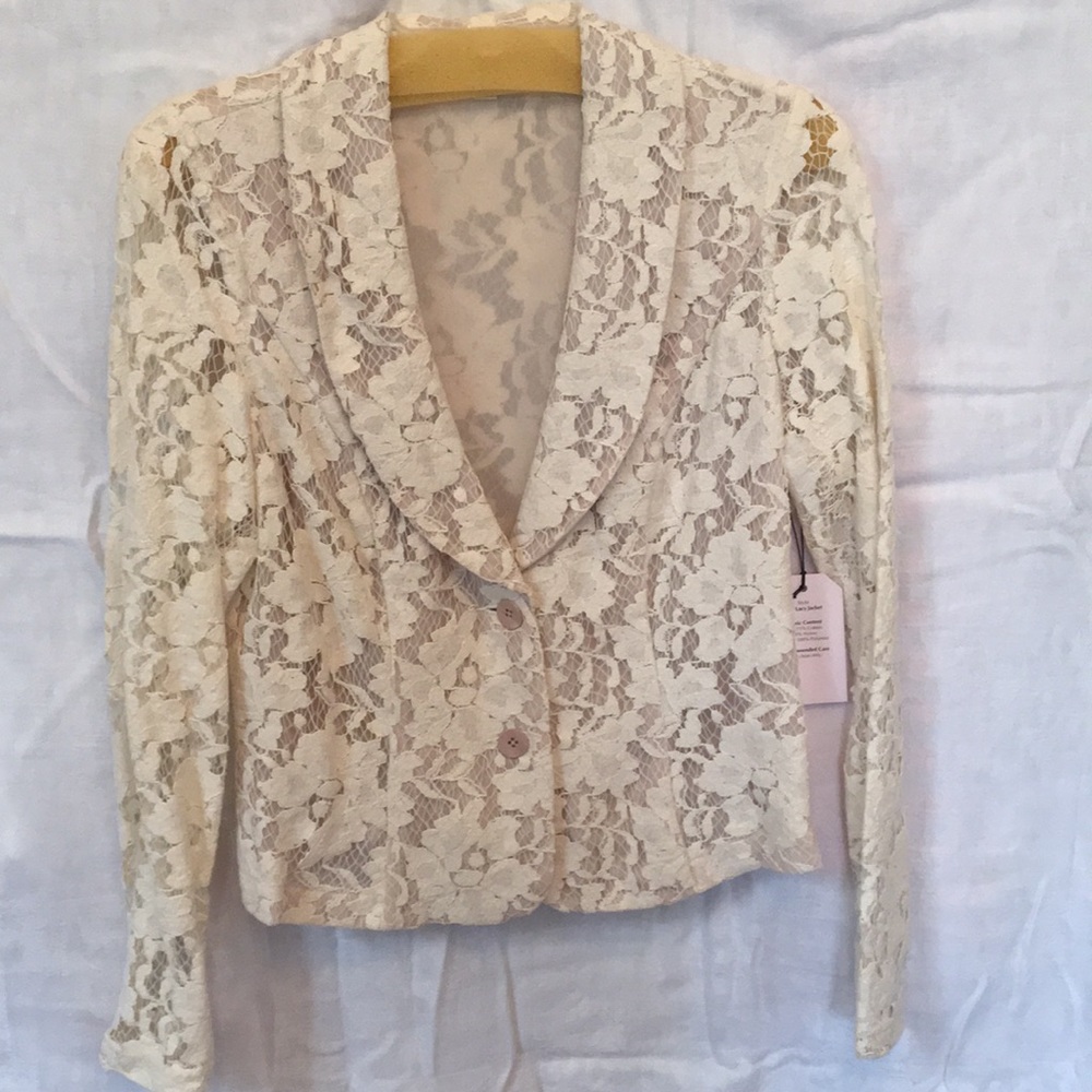 CAbi NWT cream lace jacket